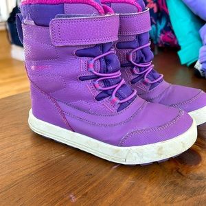 Kids size 12 Merrell snow boots. Used one year. In great condition.